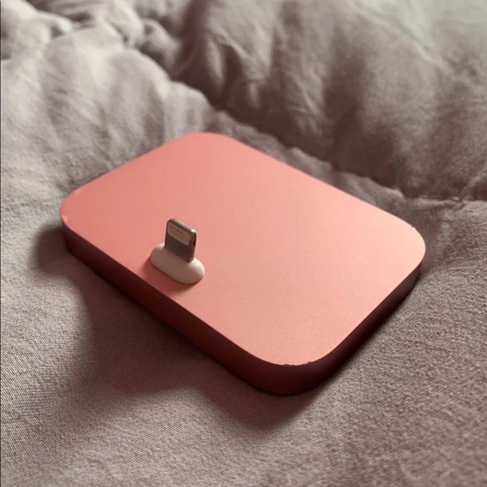 Apple phone stand